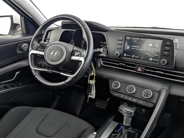 Hyundai Elantra VII (CN7) с пробегом 2022 года, цена 2 190 000 рублей, 29216 км, седан, Автокод Объявления