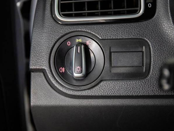 Volkswagen Polo V Рестайлинг с пробегом 2019 года, цена 1 200 000 рублей, 120231 км, седан, Автокод Объявления
