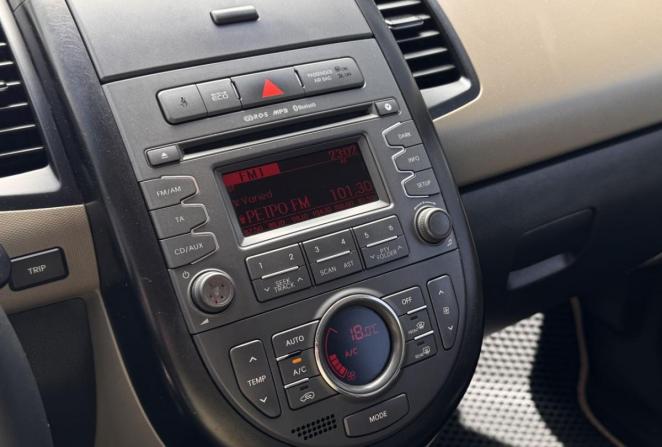 Kia Soul I с пробегом 2011 года, цена 870 000 рублей, 187943 км, хэтчбек, Автокод Объявления