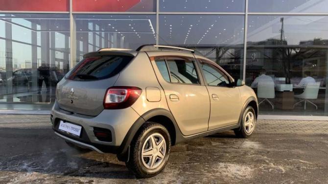 Renault Sandero II с пробегом 2016 года, цена 735 000 рублей, 118998 км, хэтчбек, Автокод Объявления