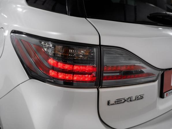 Lexus CT I с пробегом 2011 года, цена 1 300 000 рублей, 186518 км, хэтчбек, Автокод Объявления