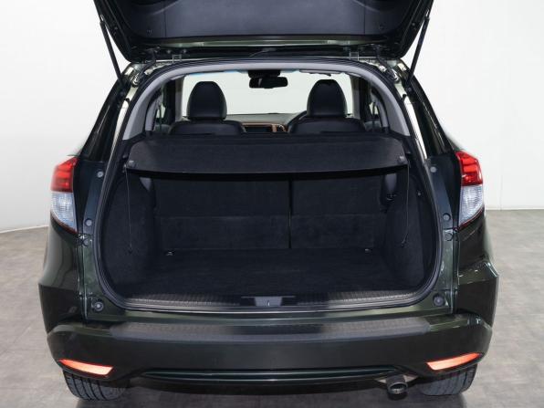 Honda Vezel I с пробегом 2014 года, цена 1 420 000 рублей, 181500 км, внедорожник, Автокод Объявления