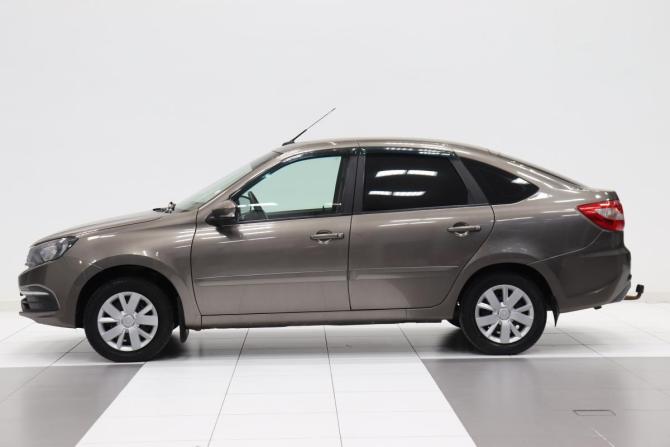 Lada (ВАЗ) Granta I Рестайлинг с пробегом 2021 года, цена 631 000 рублей, 119048 км, хэтчбек, Автокод Объявления