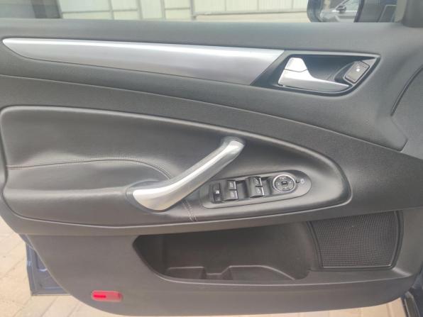 Ford Mondeo IV Рестайлинг с пробегом 2012 года, цена 1 090 000 рублей, 286262 км, седан, Автокод Объявления