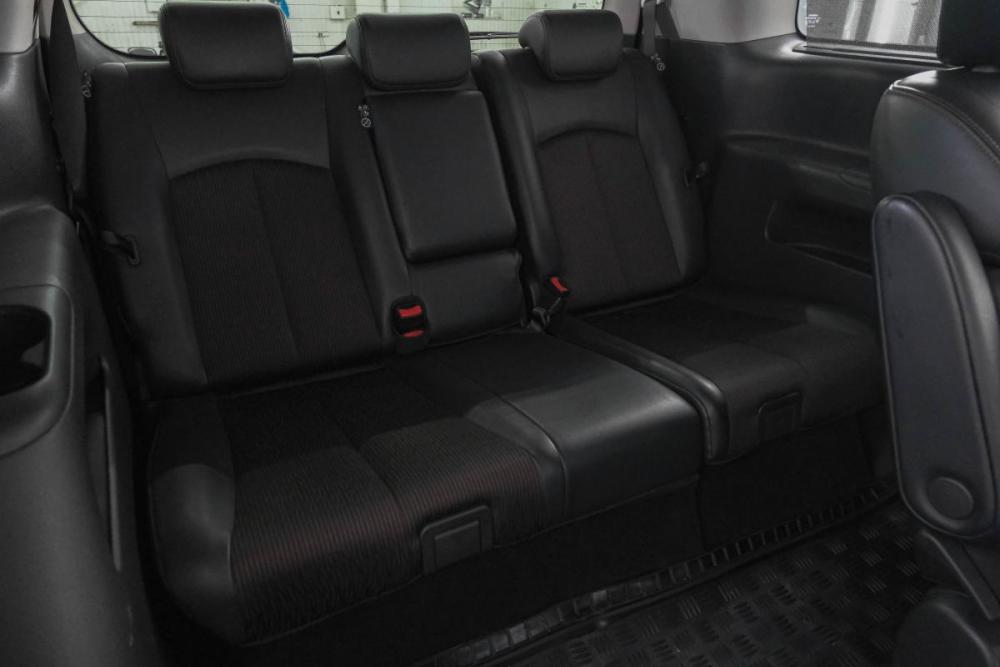 Nissan Elgrand III (E52) Рестайлинг Кемерово  - изображение 12