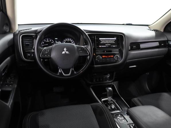 Mitsubishi Outlander III Рестайлинг 3 с пробегом 2019 года, цена 1 900 000 рублей, 244905 км, внедорожник, Автокод Объявления