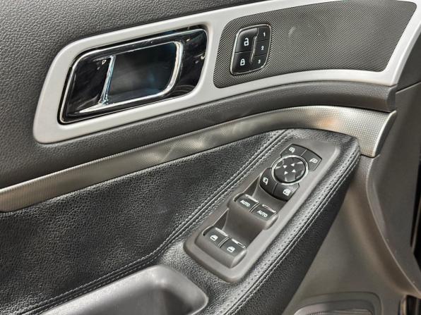 Ford Explorer V с пробегом 2014 года, цена 1 550 000 рублей, 294418 км, внедорожник, Автокод Объявления