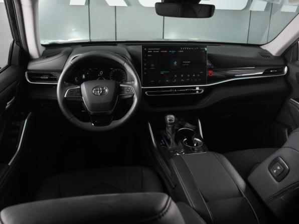 Toyota Highlander IV (XU70) с пробегом 2025 года, цена 5 770 000 рублей, 44 км, внедорожник, Автокод Объявления