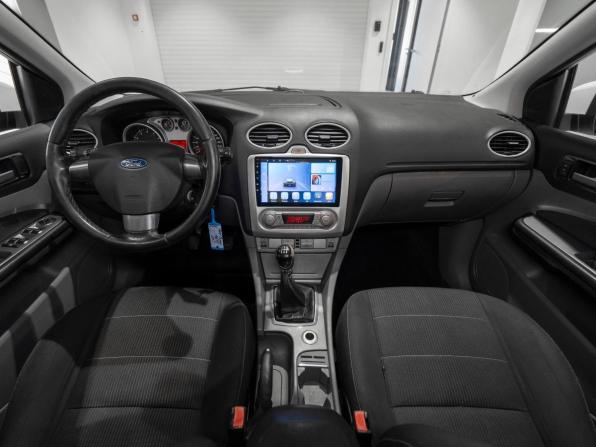 Ford Focus II Рестайлинг с пробегом 2010 года, цена 595 000 рублей, 195784 км, седан, Автокод Объявления