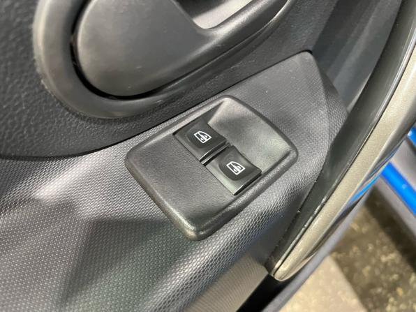 Renault Sandero II Рестайлинг с пробегом 2021 года, цена 1 160 000 рублей, 69405 км, хэтчбек, Автокод Объявления