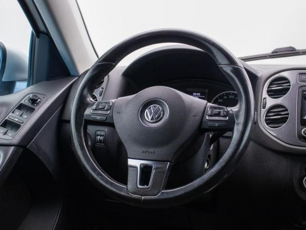 Volkswagen Tiguan I Рестайлинг с пробегом 2012 года, цена 995 000 рублей, 360723 км, внедорожник, Автокод Объявления