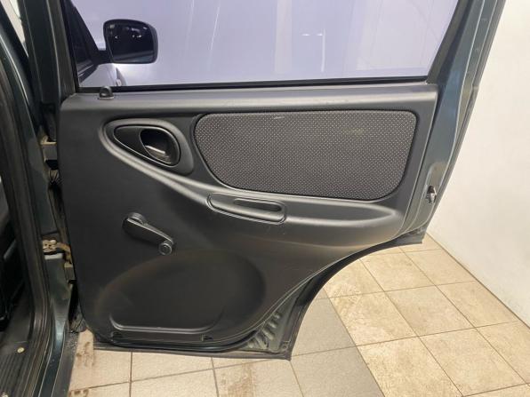 Chevrolet Niva I Рестайлинг с пробегом 2019 года, цена 699 000 рублей, 95000 км, внедорожник, Автокод Объявления