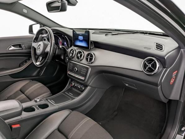 Mercedes-Benz GLA I (X156) Рестайлинг с пробегом 2019 года, цена 2 810 000 рублей, 90391 км, внедорожник, Автокод Объявления