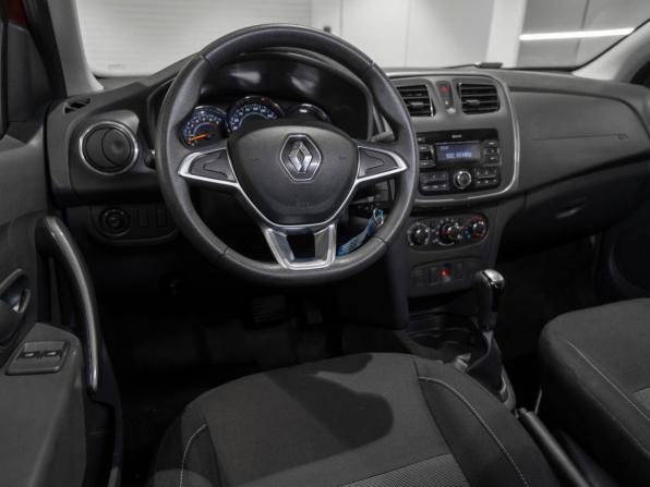 Renault Logan II Рестайлинг с пробегом 2019 года, цена 1 145 000 рублей, 105475 км, седан, Автокод Объявления