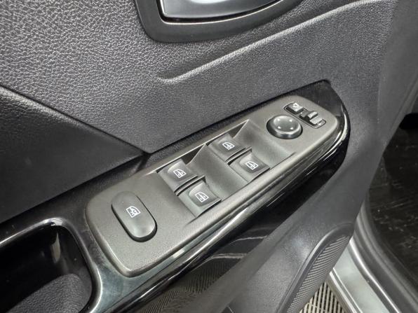 Renault Kaptur I Рестайлинг с пробегом 2021 года, цена 1 779 067 рублей, 95083 км, внедорожник, Автокод Объявления