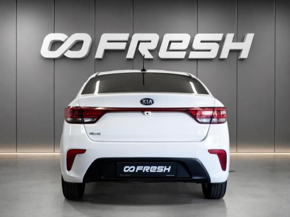 Kia Rio IV с пробегом 2018 года, цена 1 330 000 рублей, 86670 км, седан, Автокод Объявления