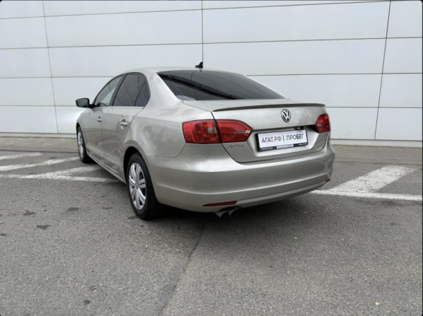Volkswagen Jetta VI с пробегом 2013 года, цена 990 000 рублей, 298715 км, седан, Автокод Объявления