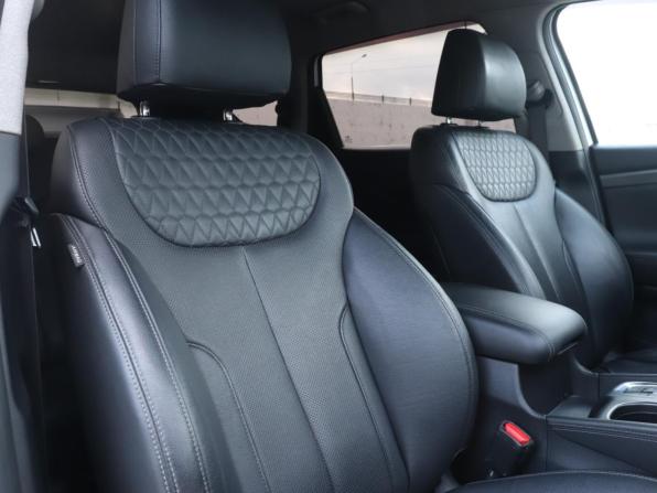 Hyundai Santa Fe IV с пробегом 2019 года, цена 2 640 000 рублей, 136905 км, внедорожник, Автокод Объявления