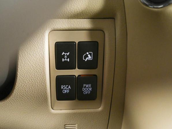 Lexus LX III Рестайлинг с пробегом 2014 года, цена 4 900 000 рублей, 293643 км, внедорожник, Автокод Объявления