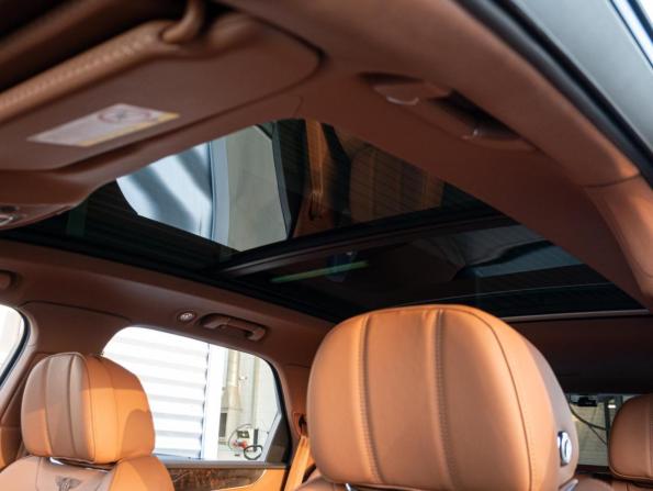 Bentley Bentayga I с пробегом 2019 года, цена 16 640 000 рублей, 21470 км, внедорожник, Автокод Объявления