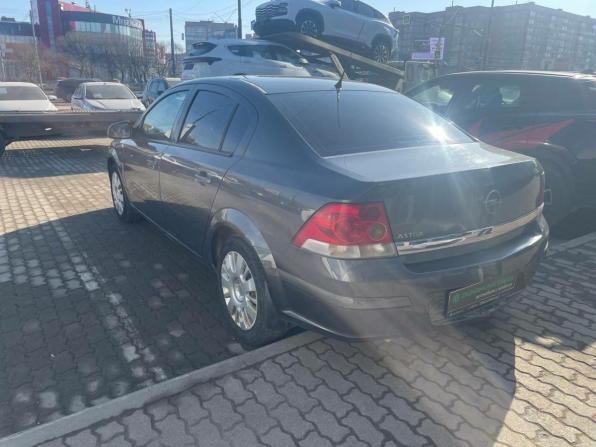 Opel Astra H Рестайлинг с пробегом 2011 года, цена 350 000 рублей, 260651 км, седан, Автокод Объявления