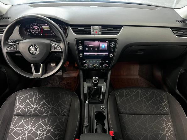 Skoda Octavia III (A7) Рестайлинг с пробегом 2020 года, цена 1 850 000 рублей, 105000 км, лифтбек, Автокод Объявления