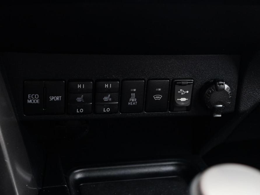 Toyota RAV4 IV (XA40) Рестайлинг Москва  - изображение 16