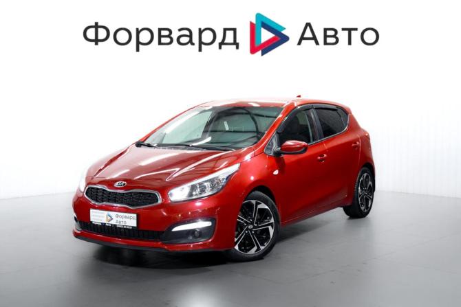 Kia Ceed II Рестайлинг с пробегом 2018 года, цена 1 399 000 рублей, 130092 км, хэтчбек, Автокод Объявления