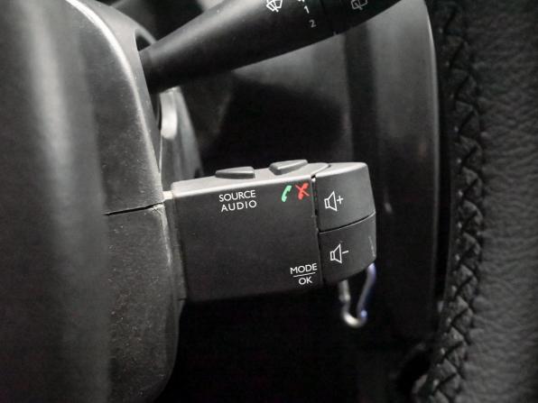 Renault Duster I Рестайлинг с пробегом 2018 года, цена 1 300 000 рублей, 182923 км, внедорожник, Автокод Объявления