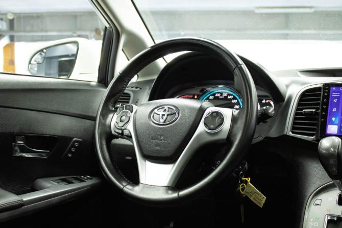 Toyota Venza I Рестайлинг с пробегом 2013 года, цена 2 099 000 рублей, 190874 км, внедорожник, Автокод Объявления