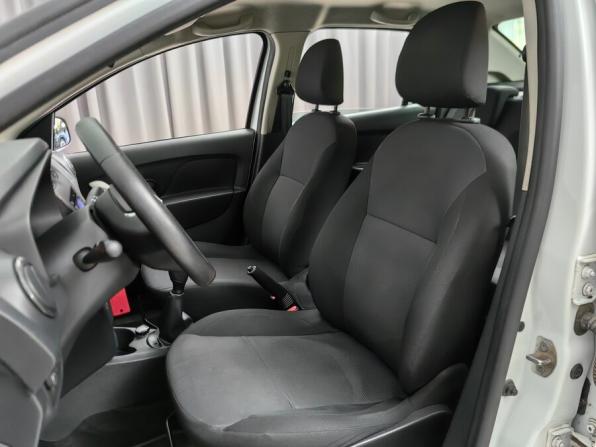 Renault Logan II Рестайлинг с пробегом 2021 года, цена 1 124 000 рублей, 92000 км, седан, Автокод Объявления