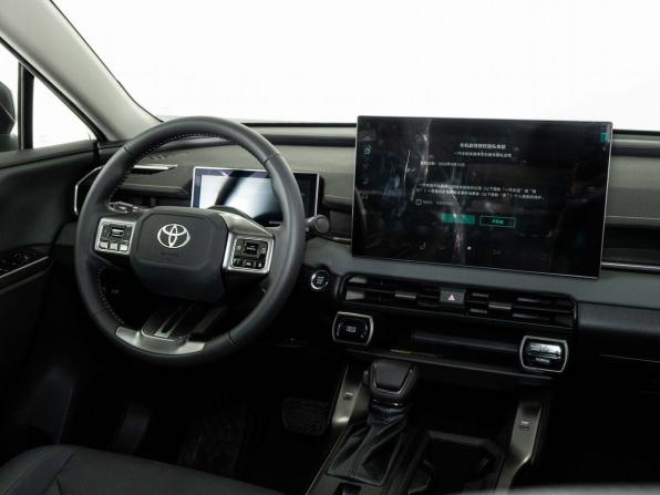 Toyota RAV4 VI (XA60) с пробегом 2025 года, цена 4 280 000 рублей, 105 км, внедорожник, Автокод Объявления