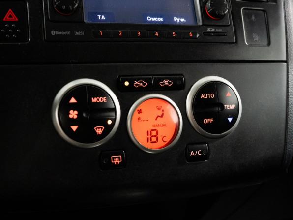 Nissan Tiida I с пробегом 2010 года, цена 675 000 рублей, 238771 км, седан, Автокод Объявления
