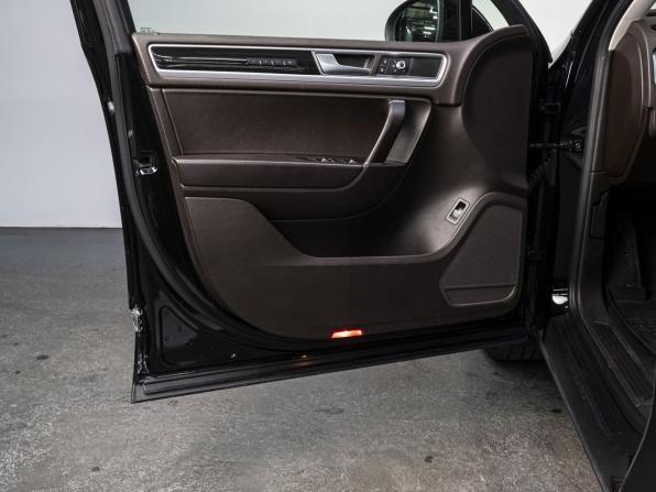 Volkswagen Touareg II Рестайлинг с пробегом 2015 года, цена 3 490 000 рублей, 134221 км, внедорожник, Автокод Объявления