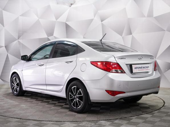 Hyundai Solaris I Рестайлинг с пробегом 2015 года, цена 1 017 000 рублей, 80200 км, седан, Автокод Объявления