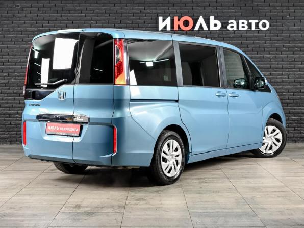 Honda Stepwgn V Рестайлинг с пробегом 2017 года, цена 2 220 000 рублей, 89763 км, минивэн, Автокод Объявления