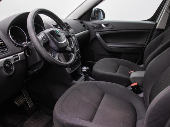 Skoda Yeti I с пробегом 2012 года, цена 720 000 рублей, 235846 км, внедорожник, Автокод Объявления