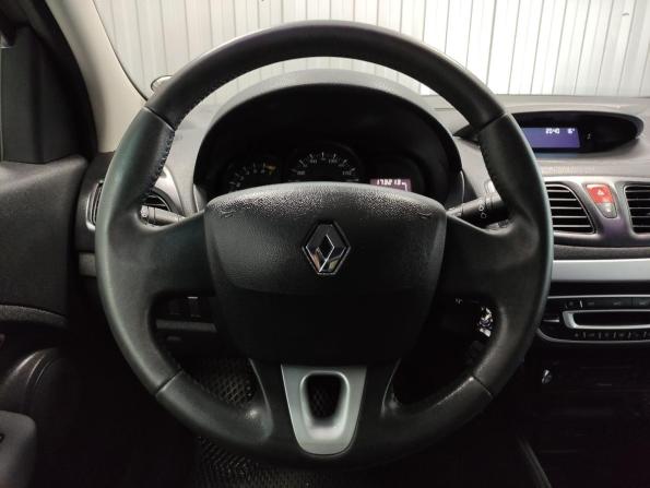 Renault Megane III с пробегом 2011 года, цена 550 000 рублей, 173210 км, хэтчбек, Автокод Объявления