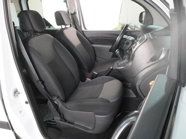 Renault Kangoo II Рестайлинг с пробегом 2020 года, цена 2 100 000 рублей, 159776 км, компактвэн, Автокод Объявления