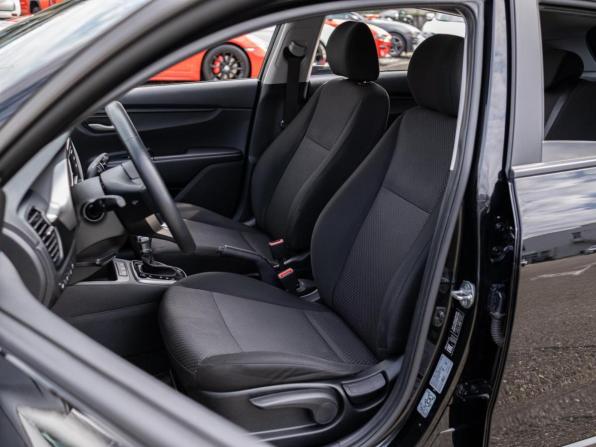 Kia Rio IV Рестайлинг с пробегом 2021 года, цена 1 650 000 рублей, 134469 км, хэтчбек, Автокод Объявления