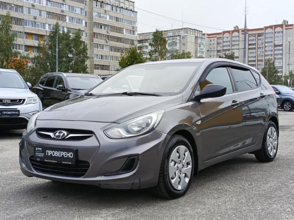 Hyundai Solaris I с пробегом 2013 года, цена 665 000 рублей, 172251 км, хэтчбек, Автокод Объявления