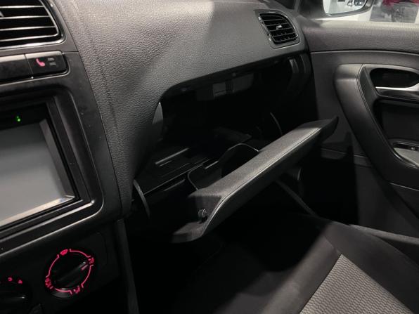 Volkswagen Polo V с пробегом 2012 года, цена 410 000 рублей, 184277 км, седан, Автокод Объявления
