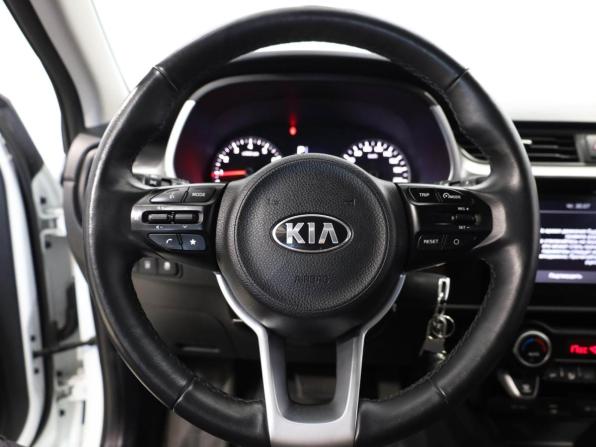 Kia Rio IV Рестайлинг с пробегом 2020 года, цена 1 679 000 рублей, 106757 км, хэтчбек, Автокод Объявления