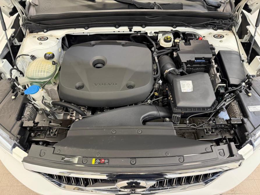 Volvo XC40 I Санкт-Петербург  - изображение 11