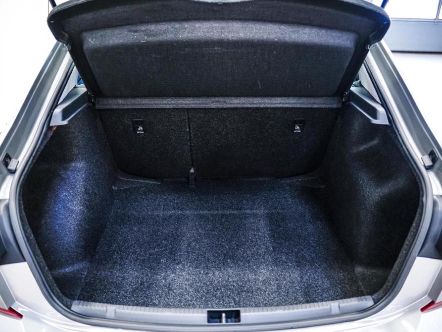 Volkswagen Polo VI Красноярск  - изображение 29