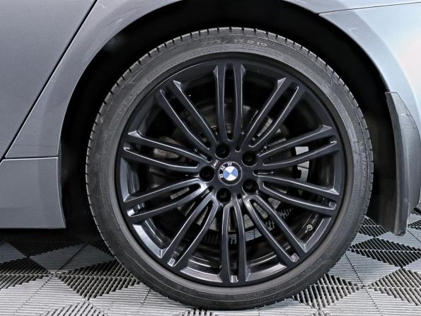 BMW 5 серии VII (G30/G31/G38) с пробегом 2019 года, цена 2 690 000 рублей, 245000 км, седан, Автокод Объявления