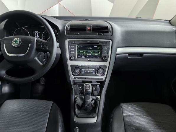 Skoda Octavia II (A5) Рестайлинг с пробегом 2012 года, цена 843 000 рублей, 158792 км, лифтбек, Автокод Объявления