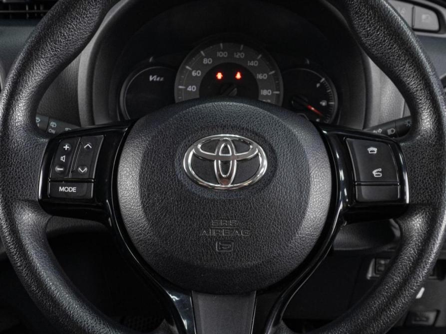 Toyota Vitz III (XP130) Рестайлинг 2 Тюмень  - изображение 12