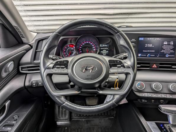 Hyundai Elantra VII (CN7) с пробегом 2022 года, цена 1 950 000 рублей, 64685 км, седан, Автокод Объявления