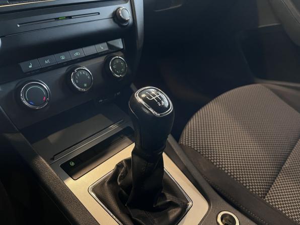 Skoda Octavia III (A7) с пробегом 2013 года, цена 1 225 000 рублей, 156174 км, лифтбек, Автокод Объявления